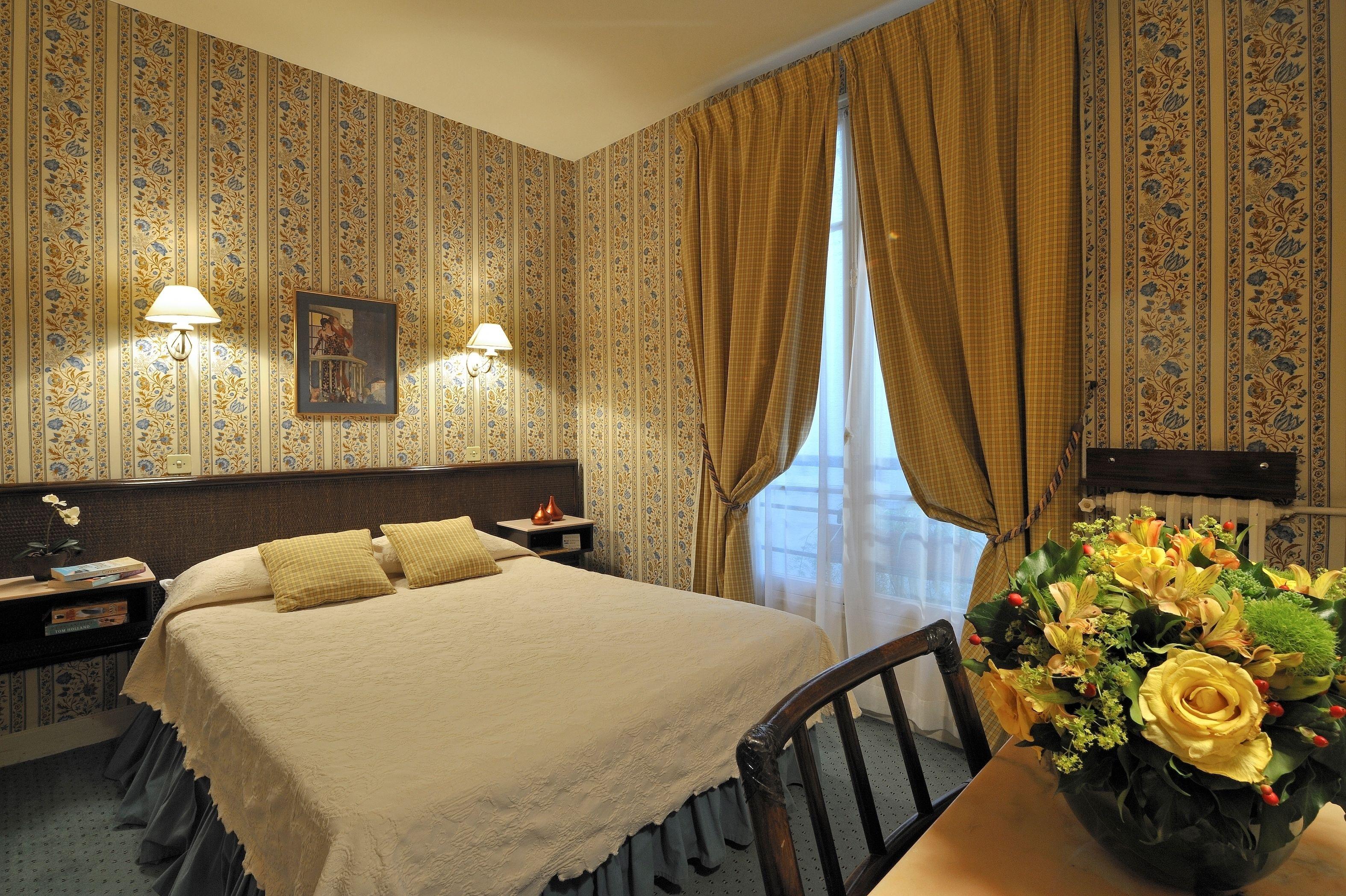 Clement 2* Paris