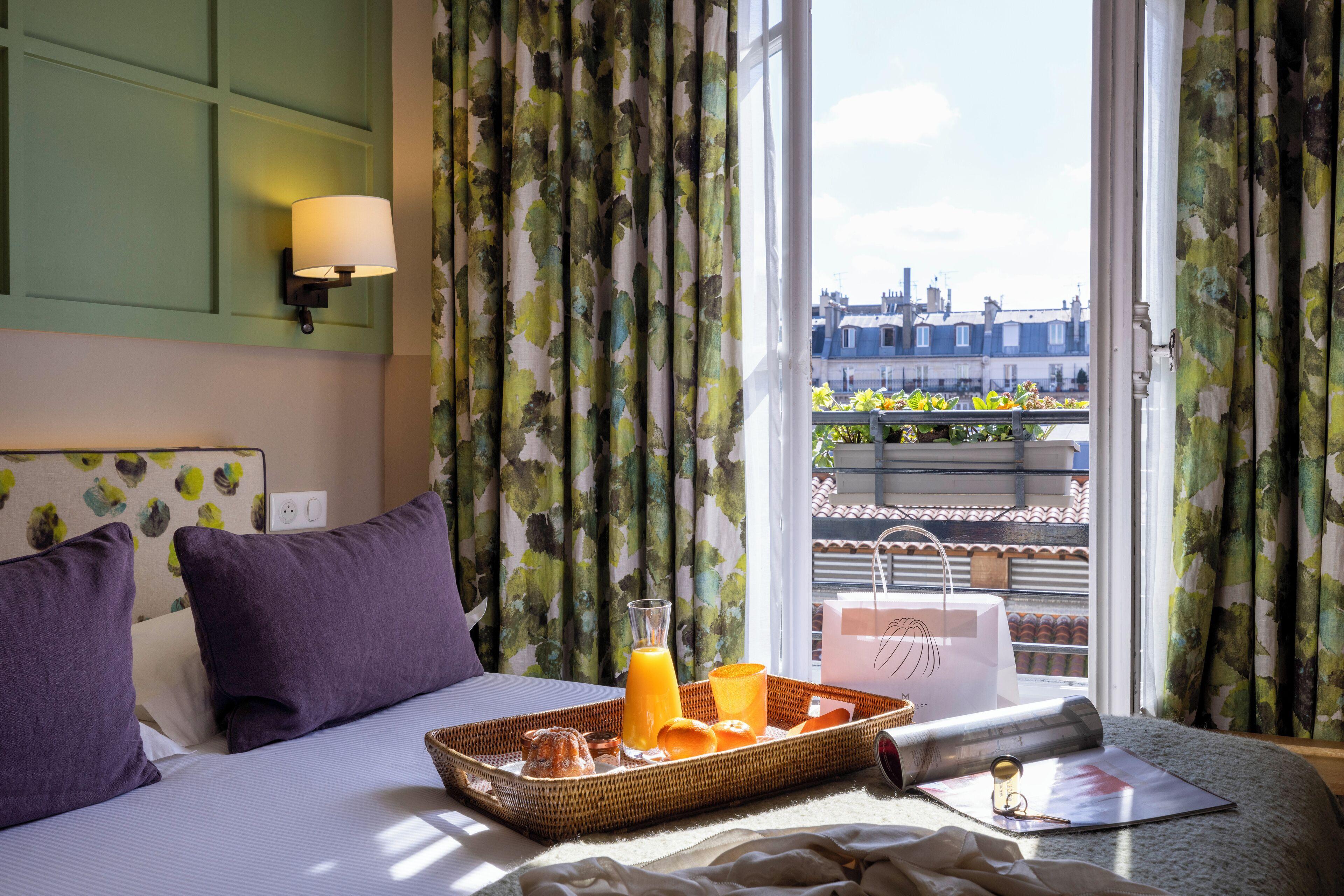 Clement Hotel