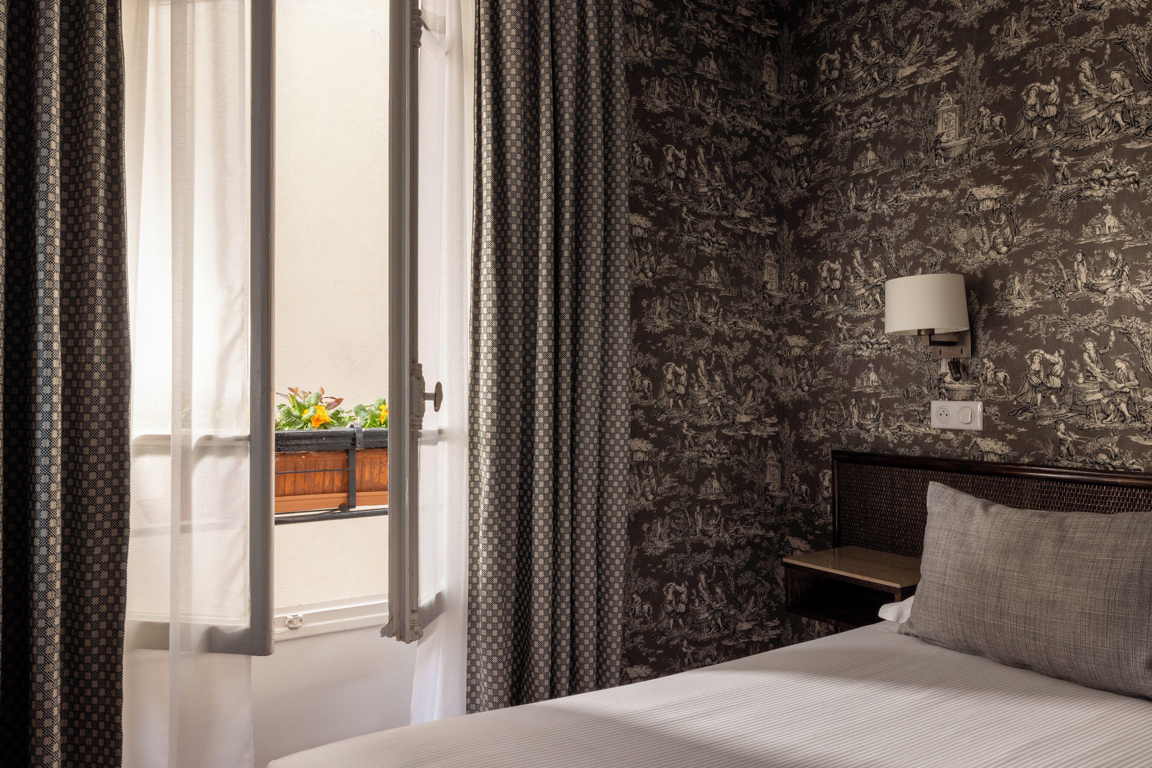 Clement Hotel